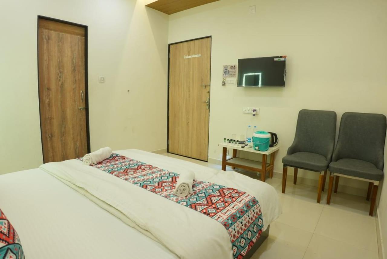 Hotel Ayodhya Virpur Exterior foto